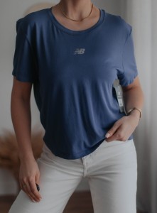 Nowy t-shirt sportowy New Balance / r. L-XL